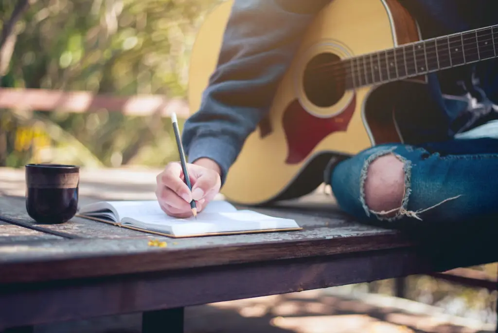 What is a Refrain in Music? Better Songs